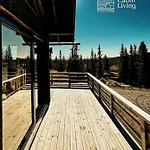 New Large In Out & Sauna بيت للعطل *
